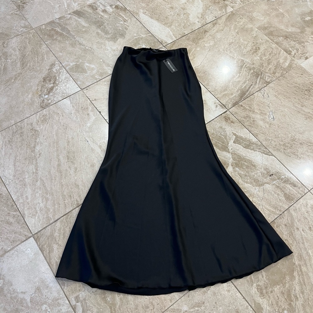 Pretty Little thing satin skirt
